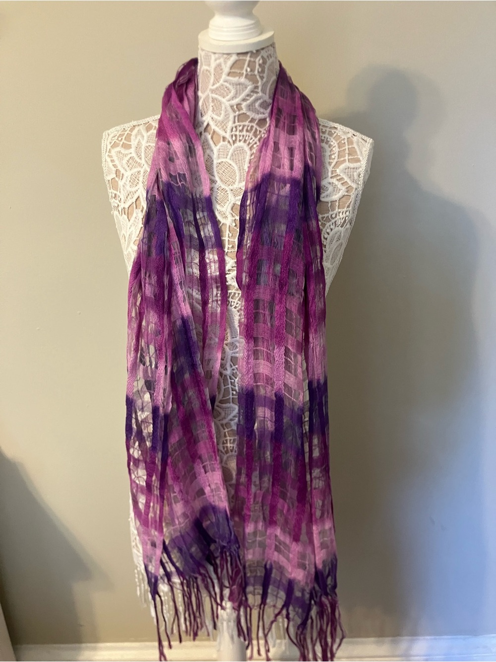 Purple & Pink Lightweight Textured Women's Scarf - Picture 4 of 4